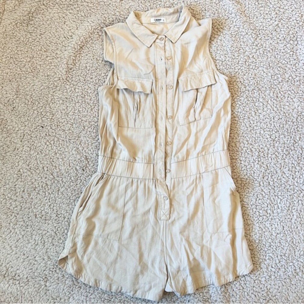 CI SONO Los Angeles beige romper size large